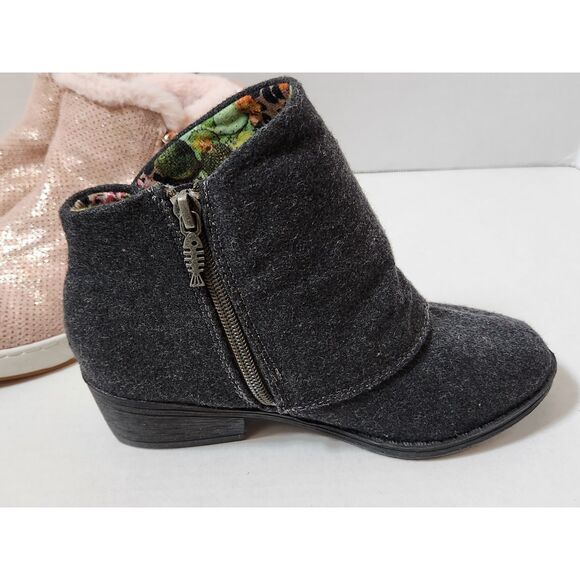 Girls size 3 shoe lot Blowfish Skechers Boots Lot - Picture 6 of 12